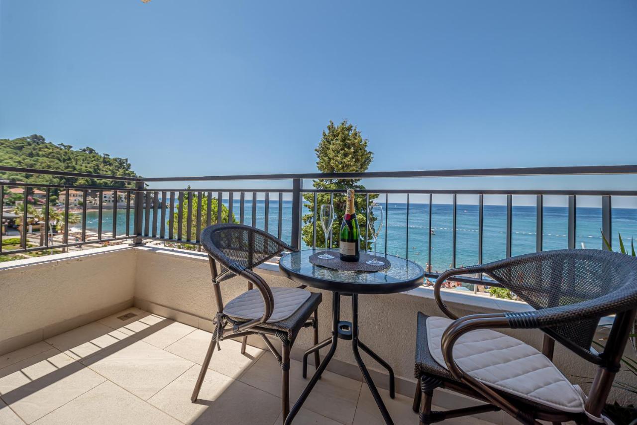 Mar Azul Apartments Petrovac ภายนอก รูปภาพ