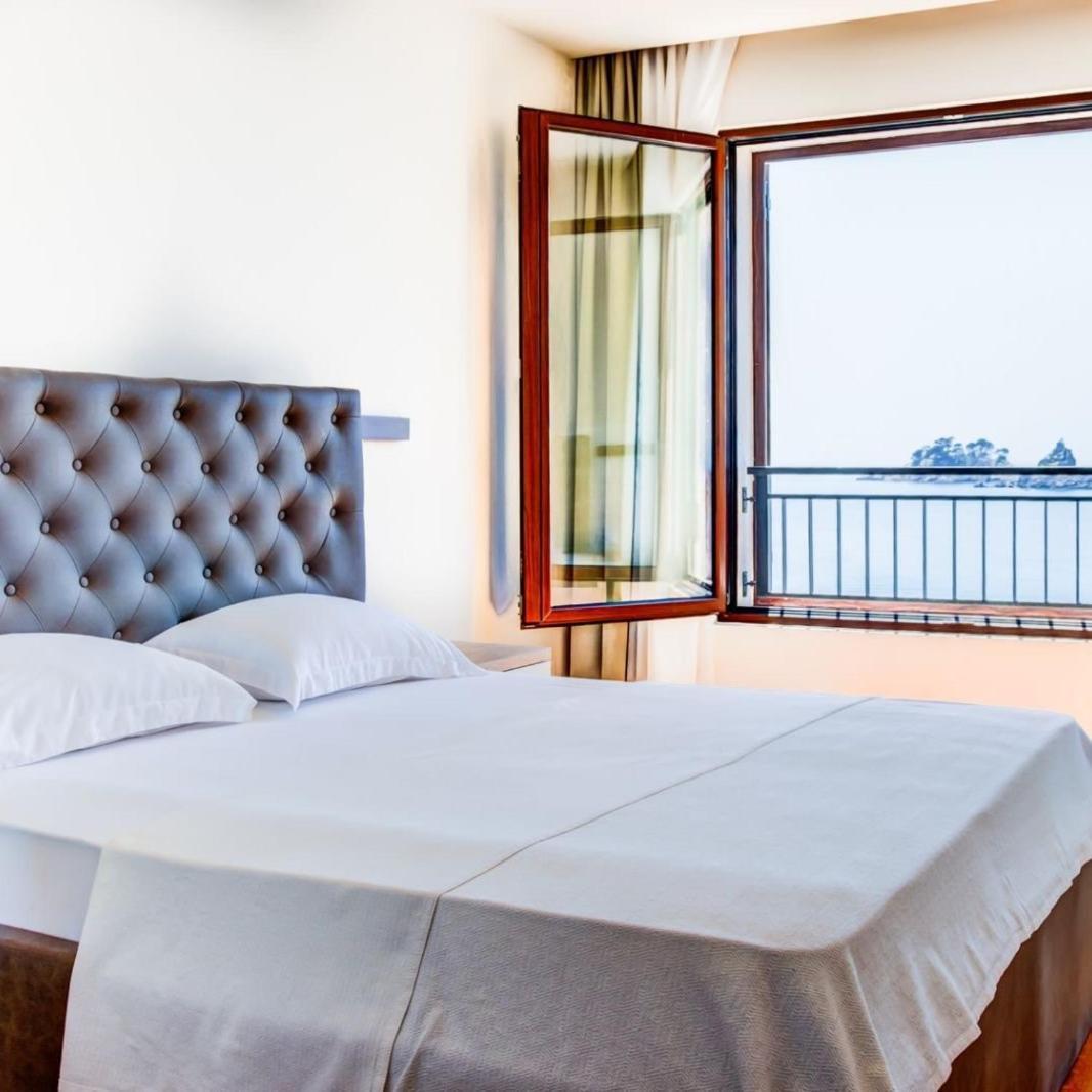 Mar Azul Apartments Petrovac ภายนอก รูปภาพ